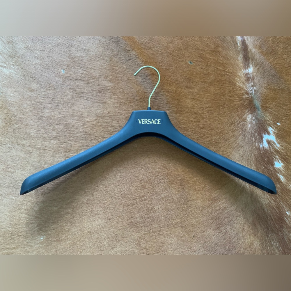 #19 Versace Hanger